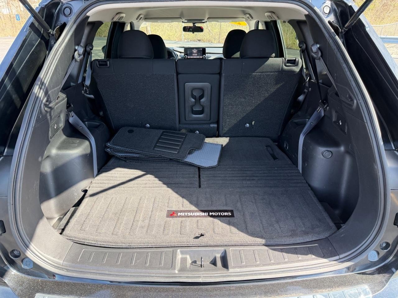 Used 2022 Mitsubishi Outlander ES image 4