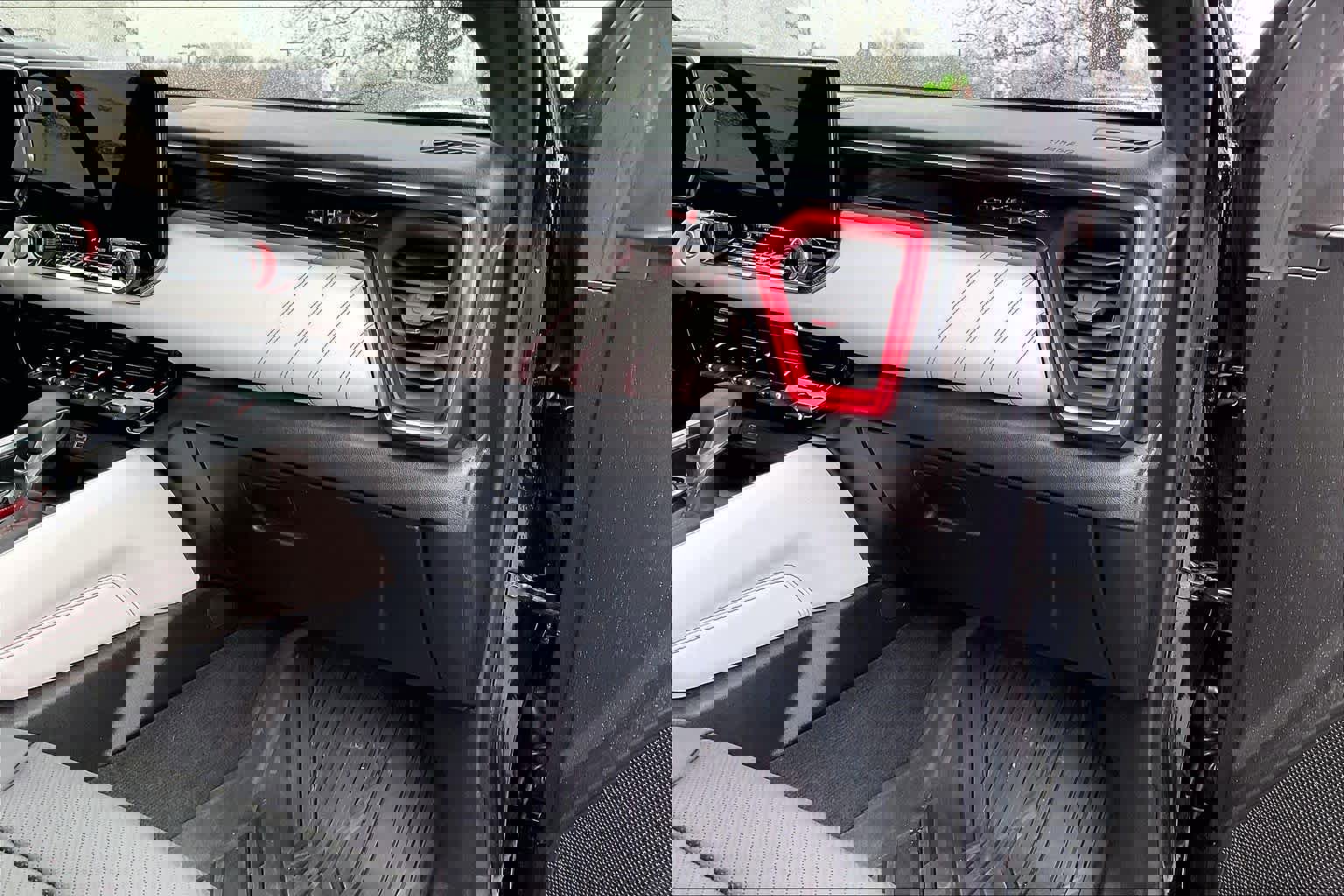 Used 2025 GMC Canyon AT4 w/ AT4X Package image 18