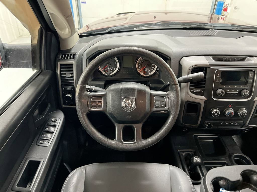 Used 2016 RAM 2500 Tradesman w/ Chrome Appearance Group AWD/4WD image 6