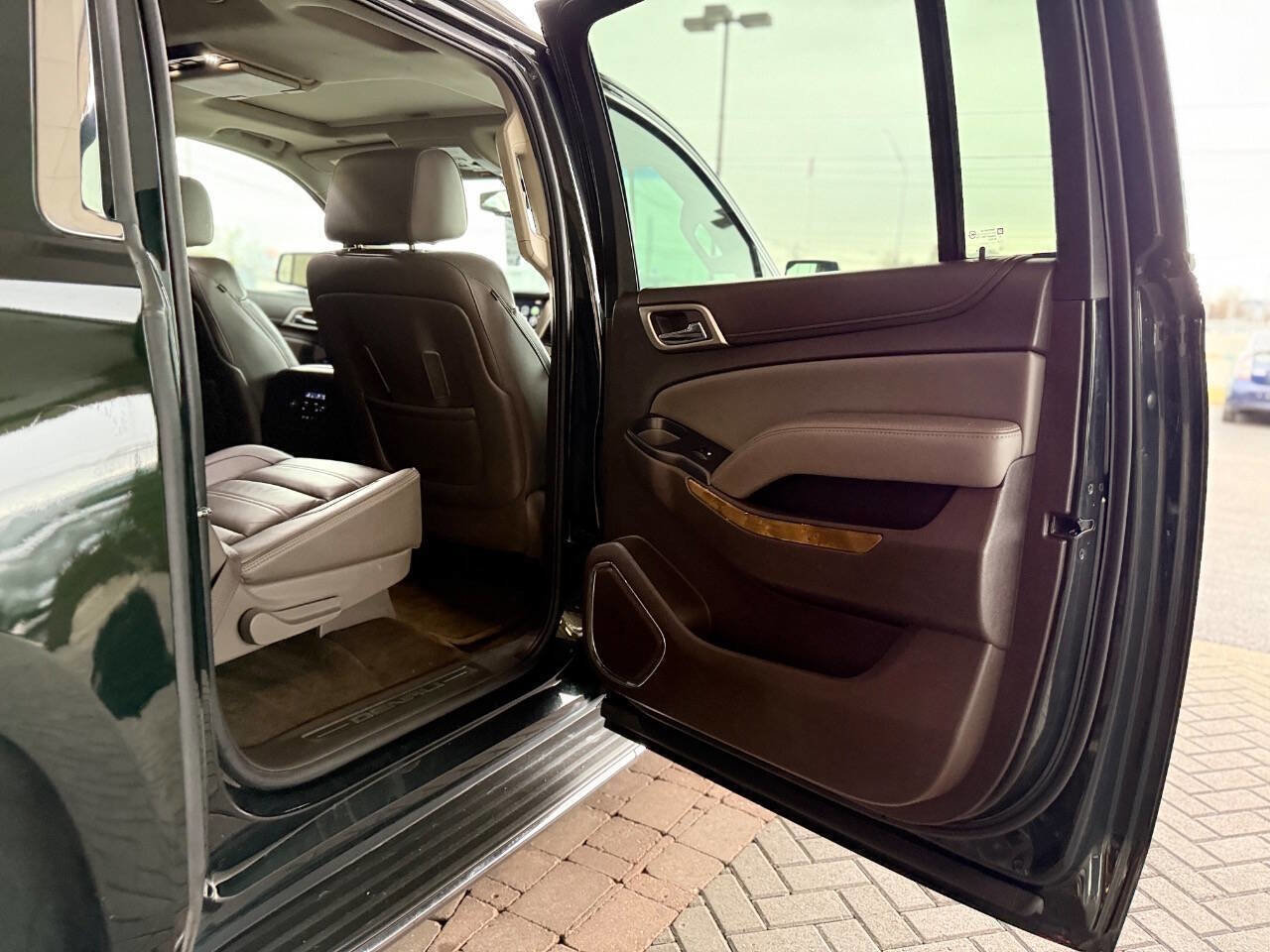 Used 2016 GMC Yukon XL Denali w/ Open Road Package image 34