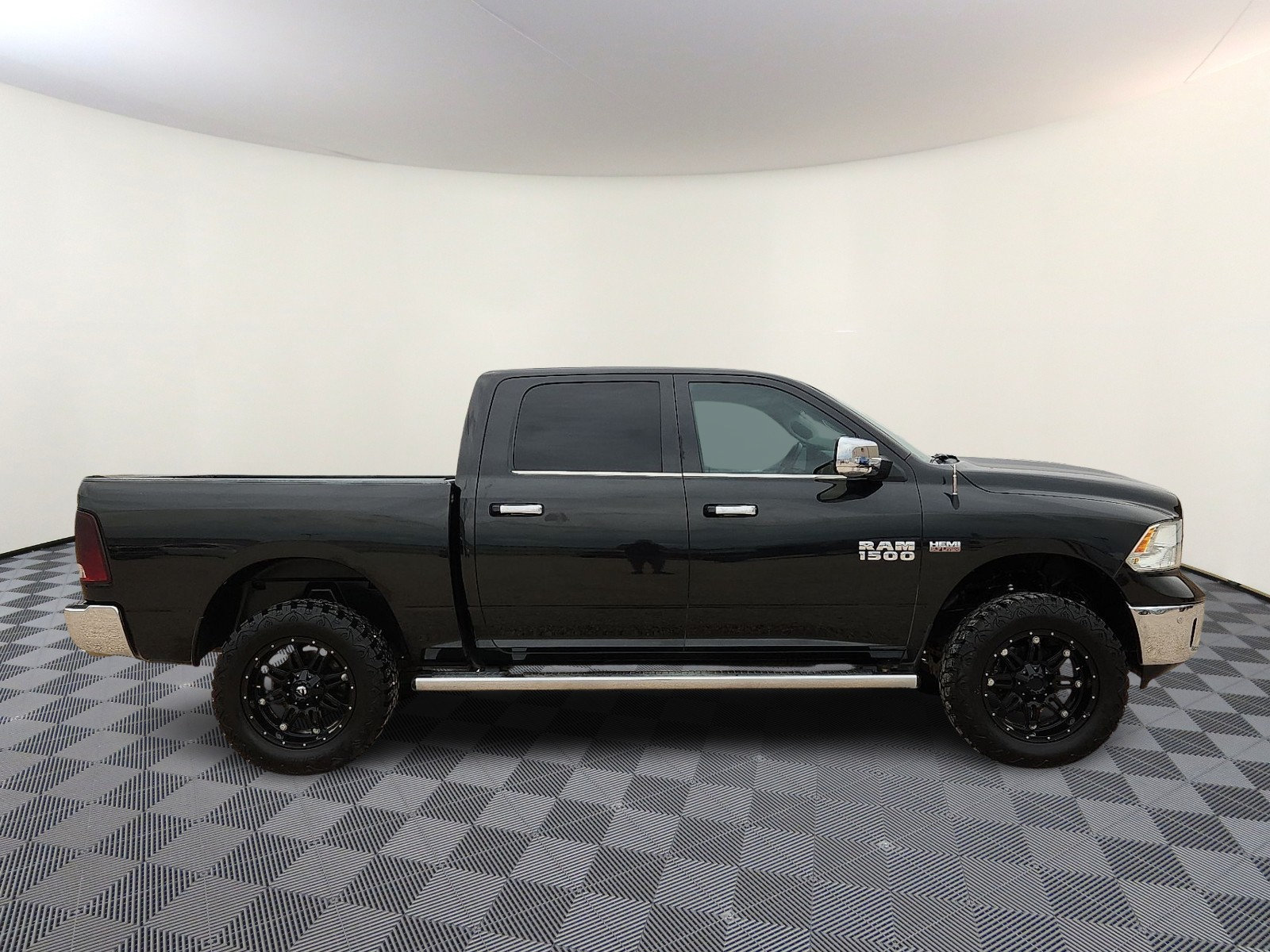 Used 2018 RAM 1500 Lone Star AWD/4WD image 5