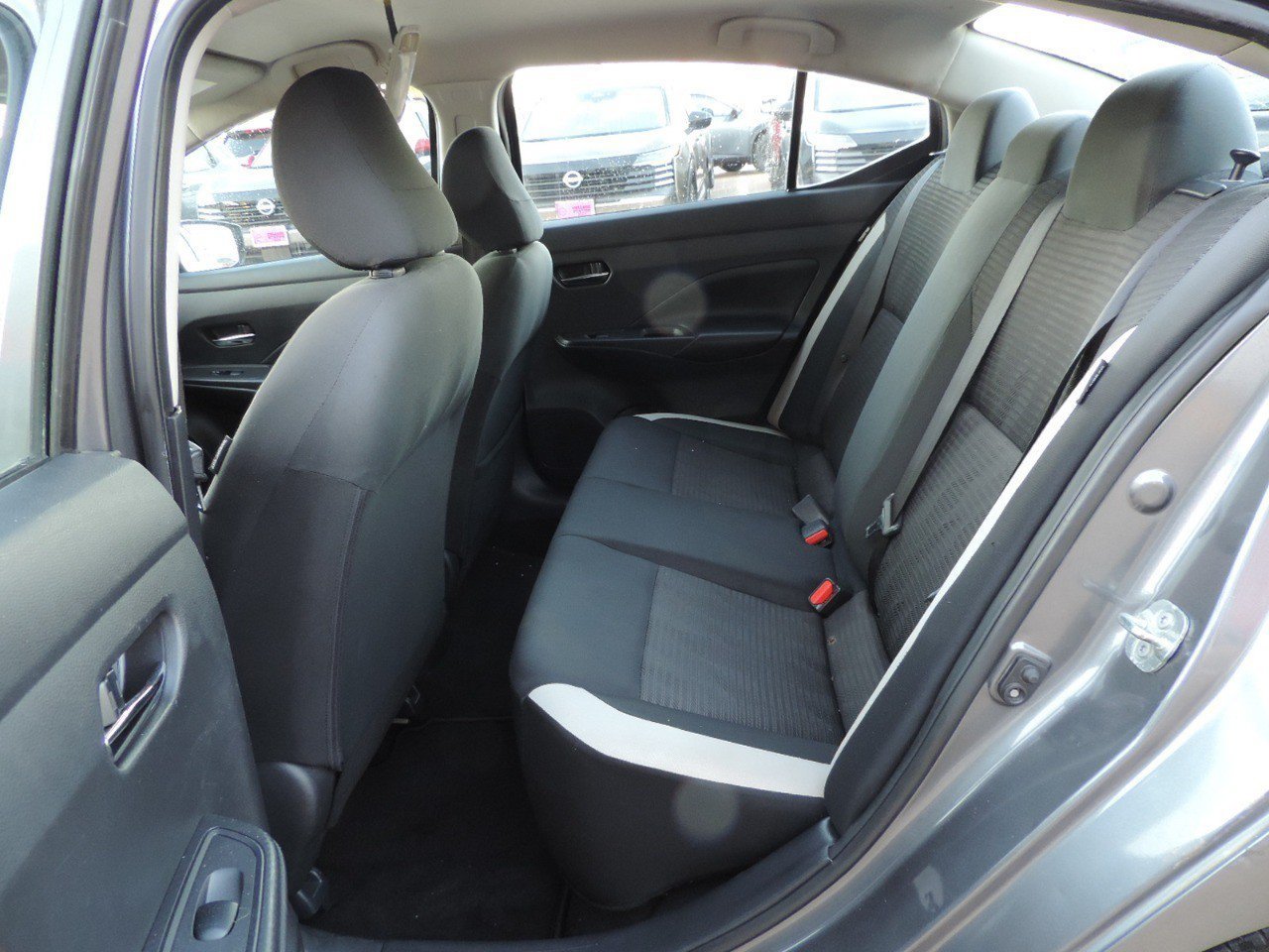 Used 2020 Nissan Versa SV FWD image 18