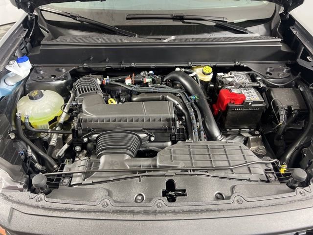 New 2025 Ford Maverick XLT w/ XLT Luxury Package AWD/4WD image 3
