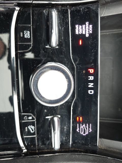 Used 2022 Jeep Grand Cherokee Overland w/ Advanced Protech Group III image 20