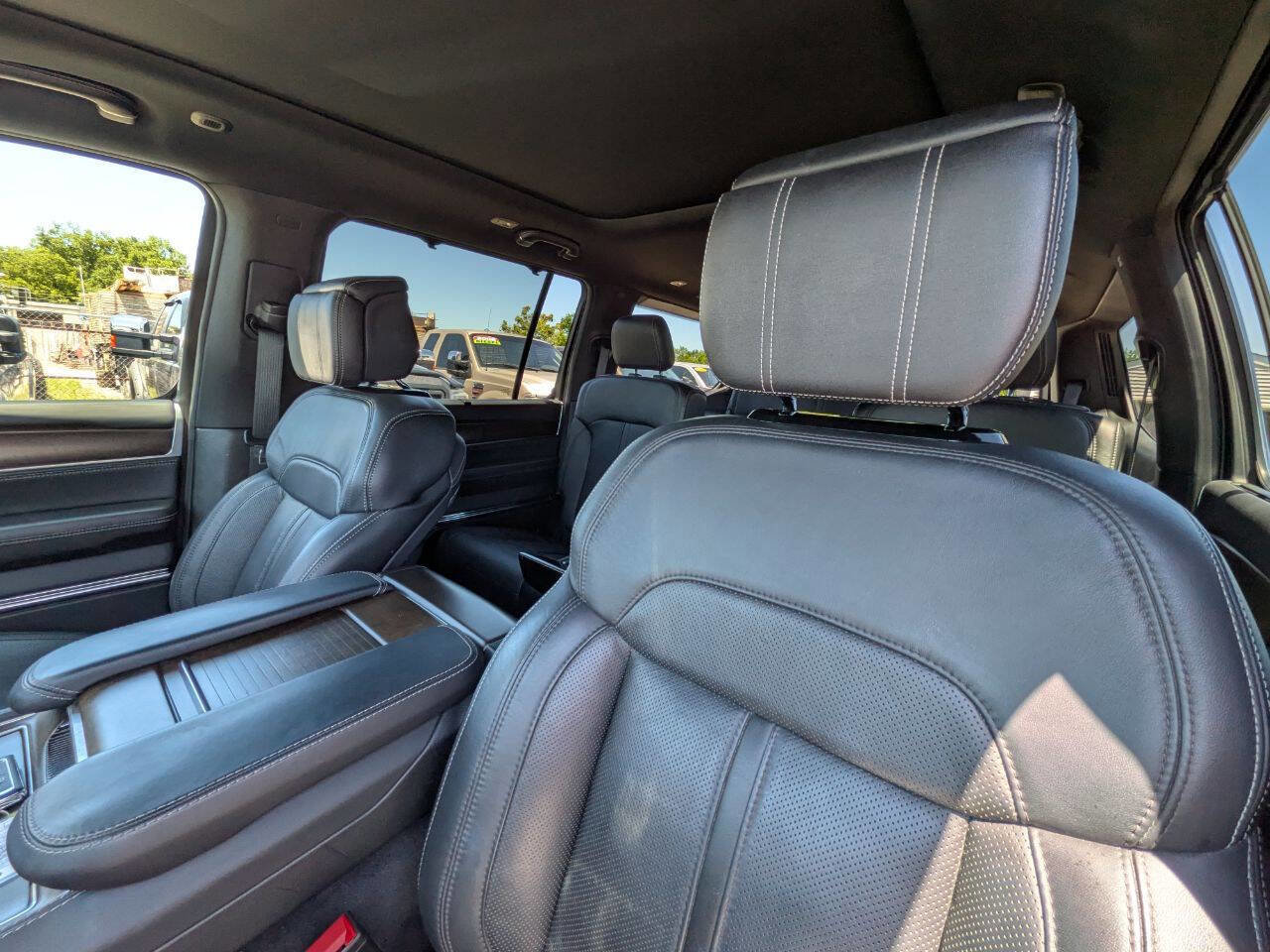 Used 2023 Jeep Grand Wagoneer 4WD image 12