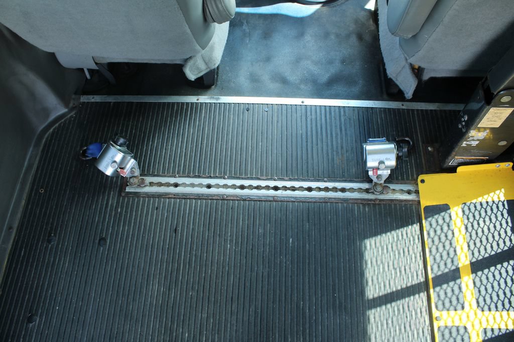 Used 2007 Ford E-250 and Econoline 250 RWD image 15