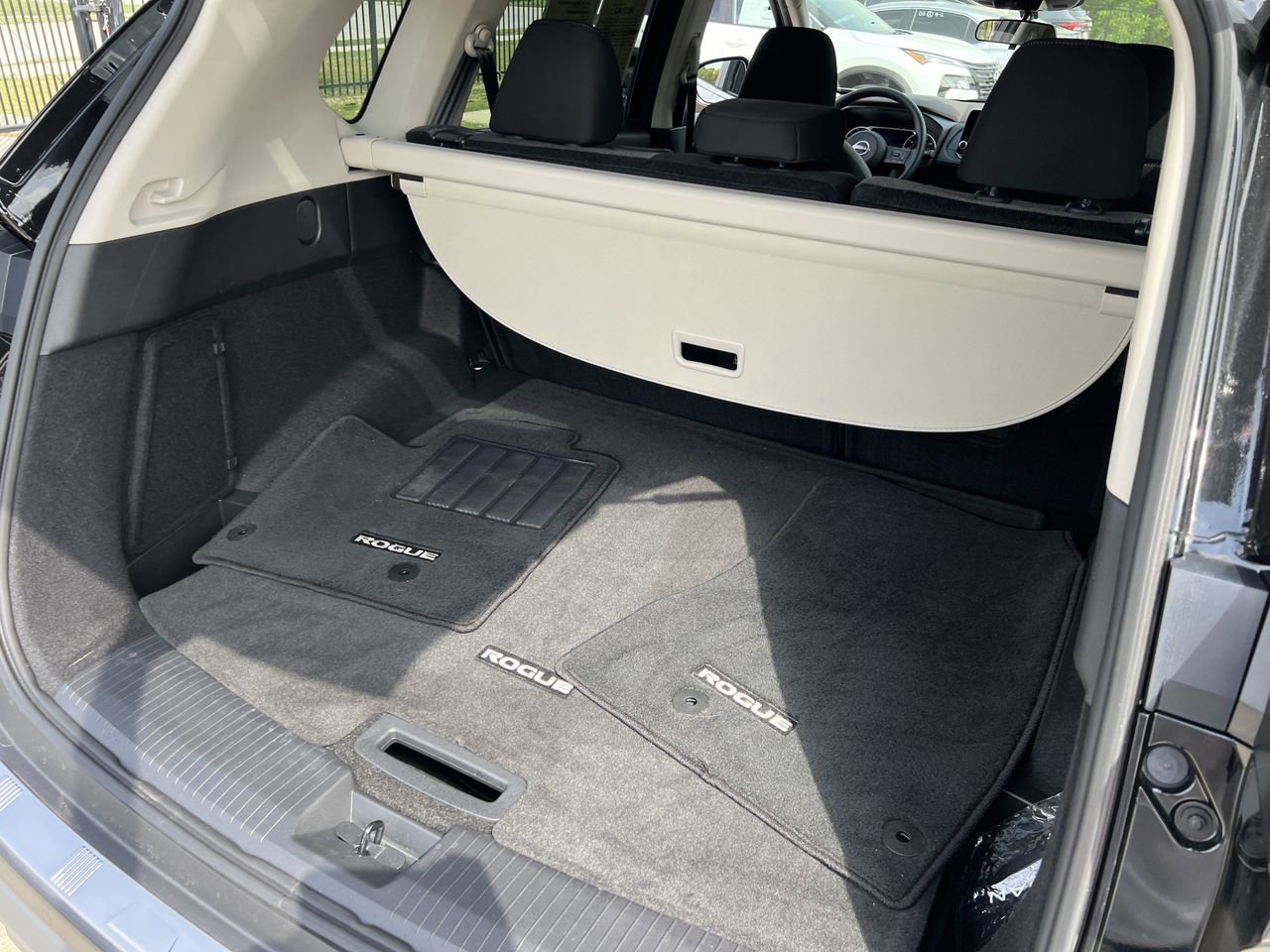 Certified 2023 Nissan Rogue SV image 26