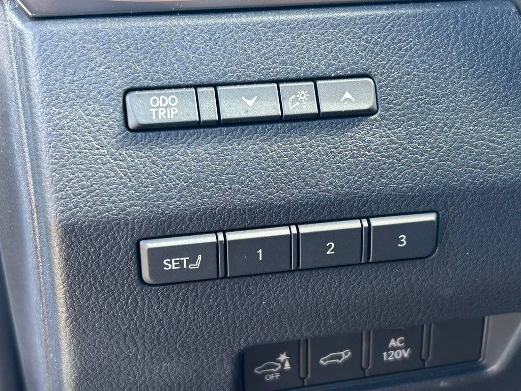 Used 2025 Lexus GX 550 AWD/4WD image 30