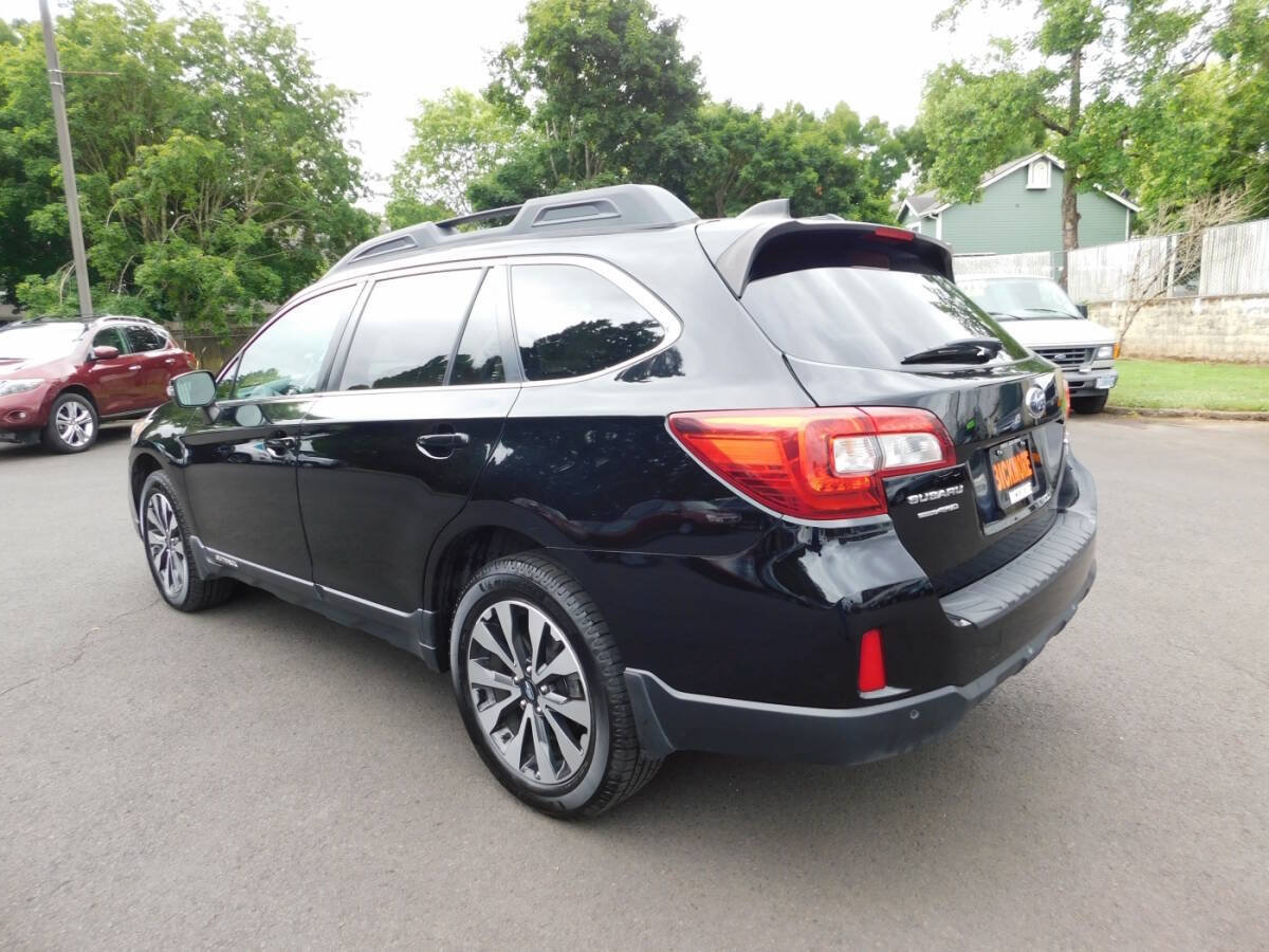 Used 2017 Subaru Outback 3.6R Limited AWD/4WD image 3