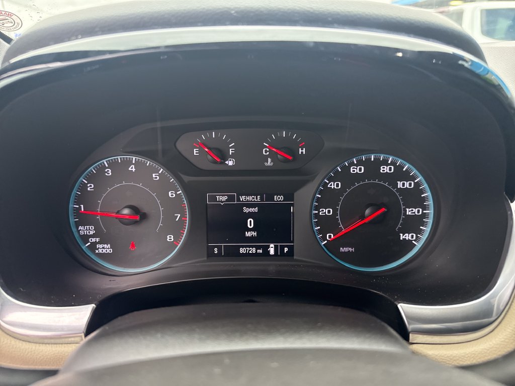Used 2023 Chevrolet Traverse LS FWD image 18