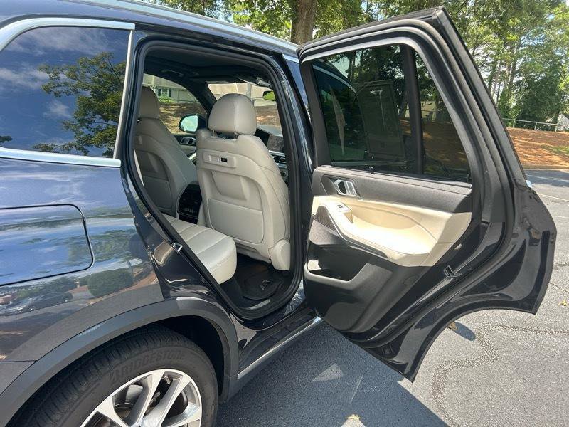 Used 2022 BMW X5 sDrive40i w/ Premium Package RWD image 24