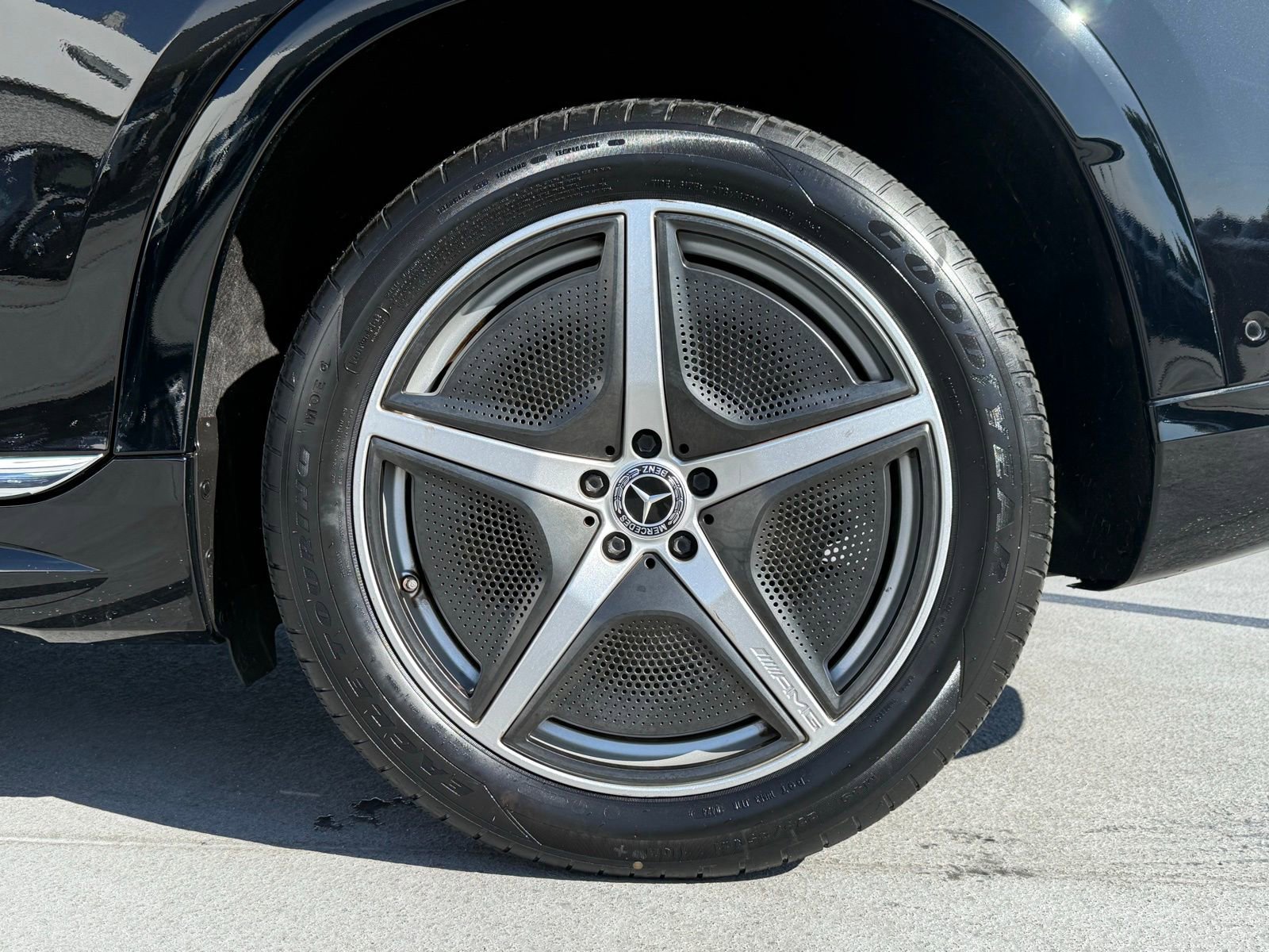 Certified 2023 Mercedes-Benz EQS 580 4MATIC SUV image 16