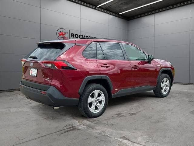 Certified 2019 Toyota RAV4 LE w/ Carpet Mat Package AWD/4WD image 95