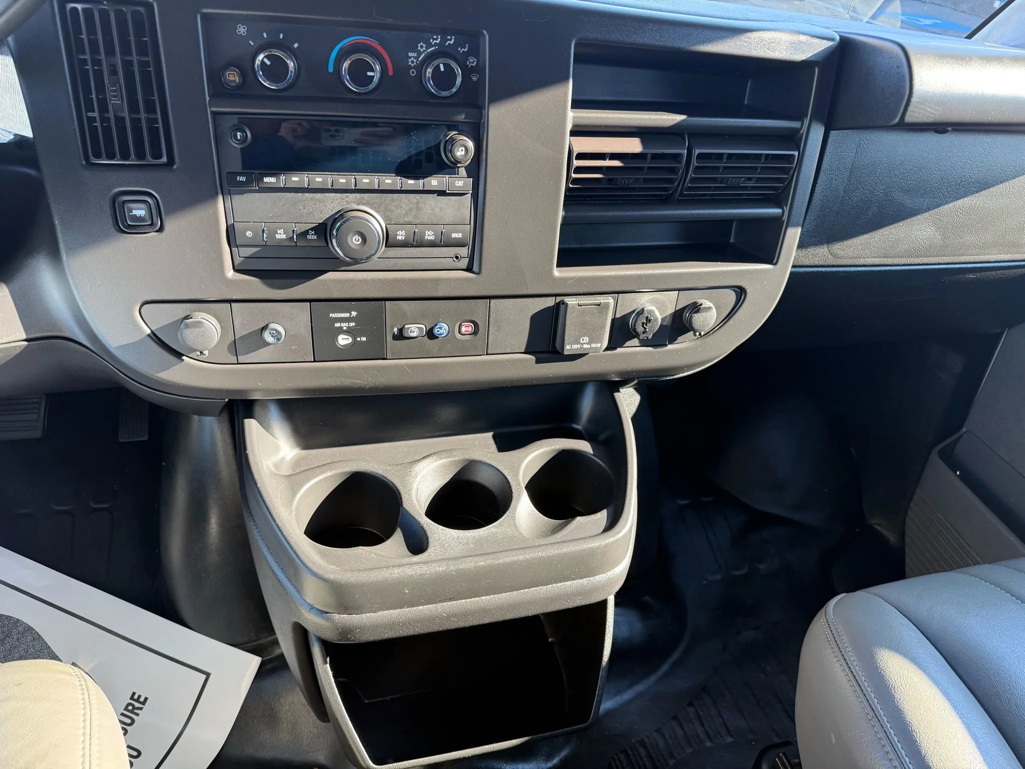 Used 2022 GMC Savana 2500 w/ Communications Package image 29