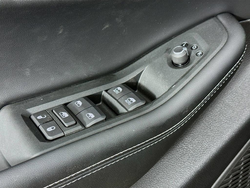 New 2025 Jeep Grand Cherokee L Laredo image 19