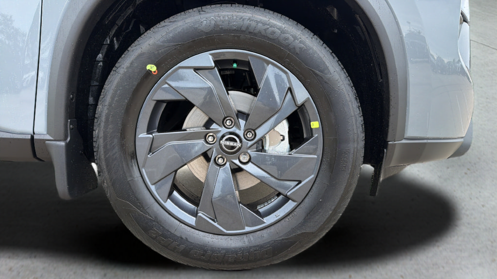 New 2026 Nissan Rogue SV AWD/4WD image 24
