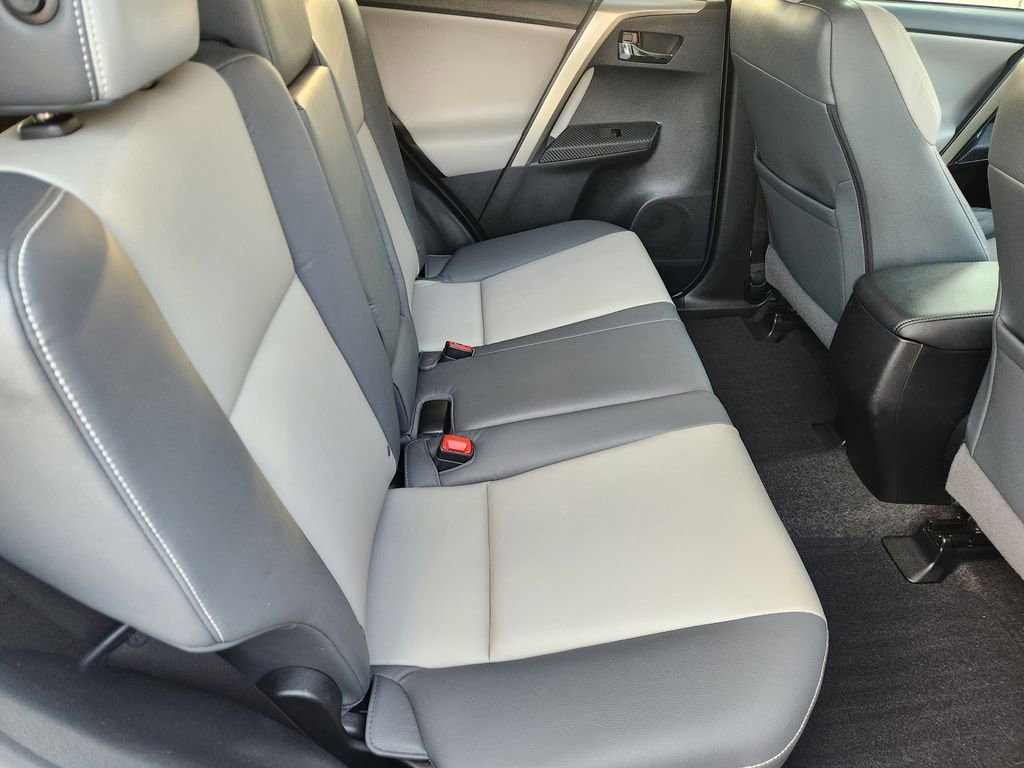 Used 2015 Toyota RAV4 Limited w/ Technology Package FWD image 31