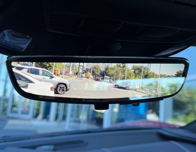 Used 2023 Chevrolet Corvette Stingray Preferred Conv w/ Z51 Performance Package RWD image 8