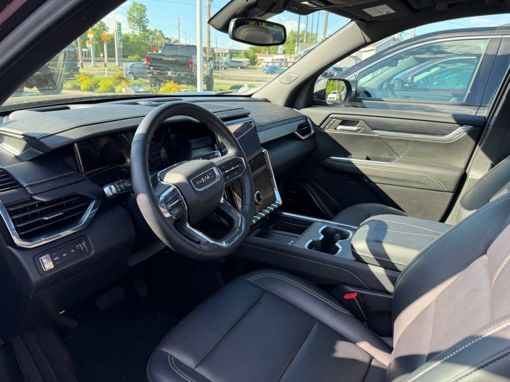 Certified 2024 GMC Acadia Elevation w/ Luxury Package AWD/4WD image 20