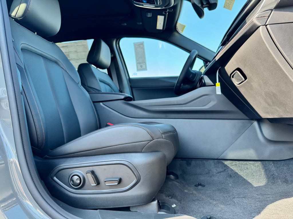 New 2026 Jeep Cherokee Limited AWD/4WD image 10
