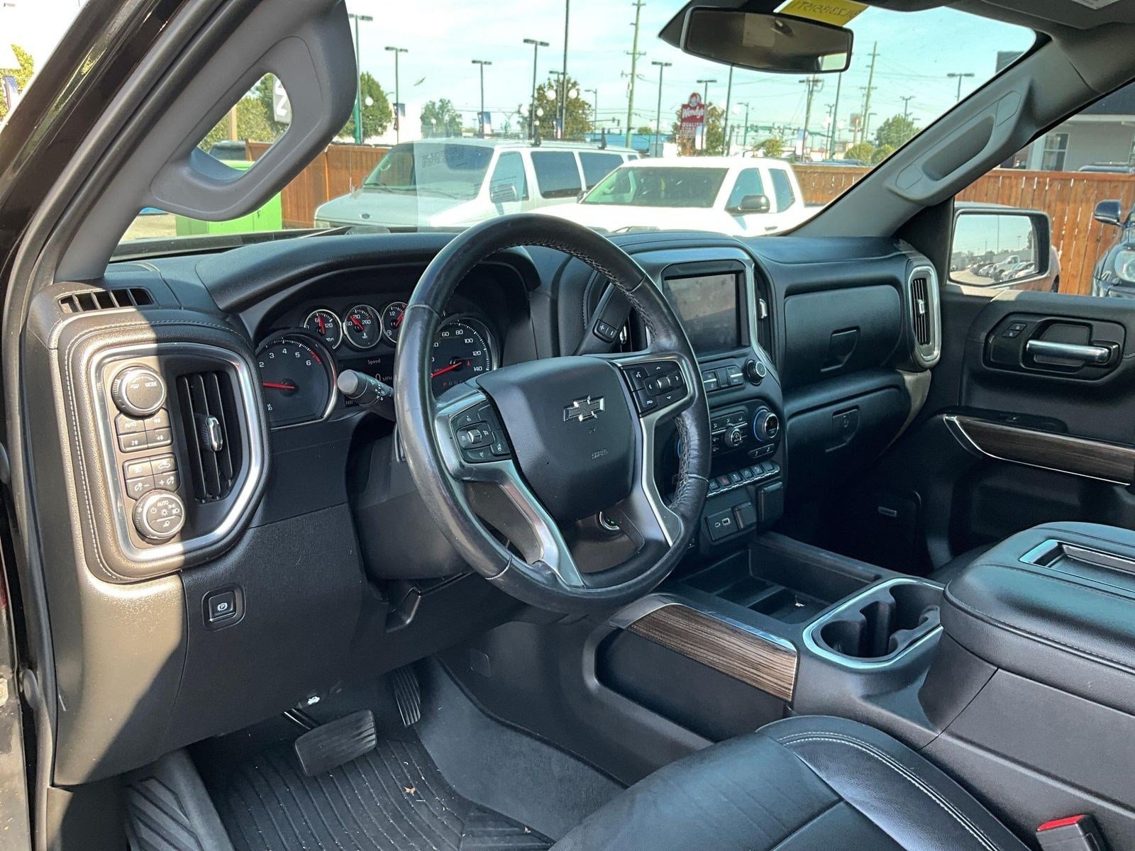 Used 2020 Chevrolet Silverado 1500 LT Trail Boss AWD/4WD image 16