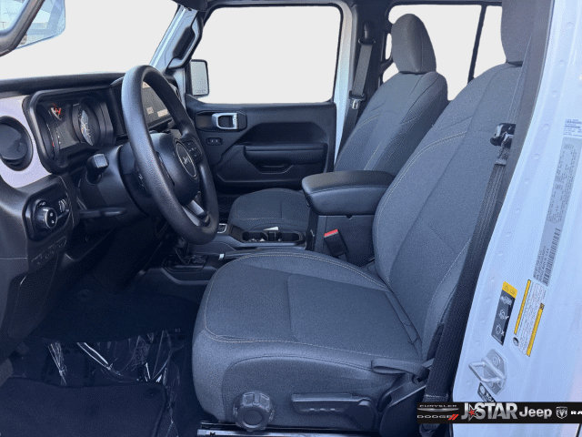 Used 2025 Jeep Gladiator Sport AWD/4WD image 10