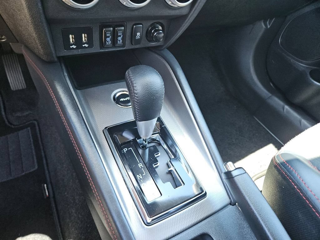 Used 2025 Mitsubishi Outlander Sport SE AWD/4WD image 29