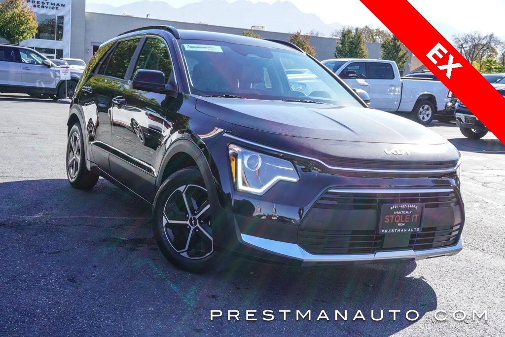 Used 2025 Kia Niro EX