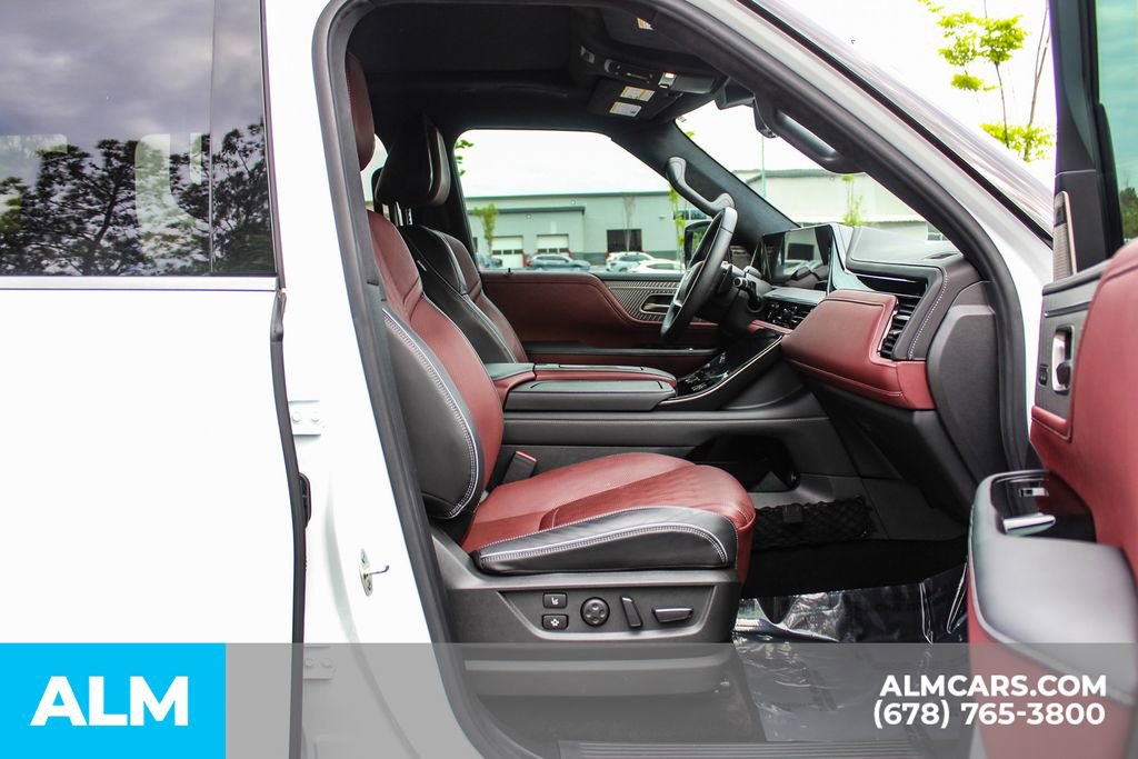 Used 2025 INFINITI QX80 Autograph w/ Premium Cargo Package AWD/4WD image 23