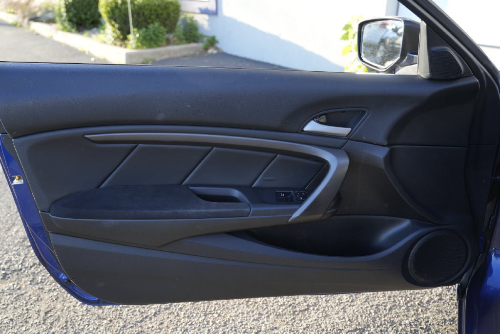 Used 2011 Honda Accord LX-S image 17