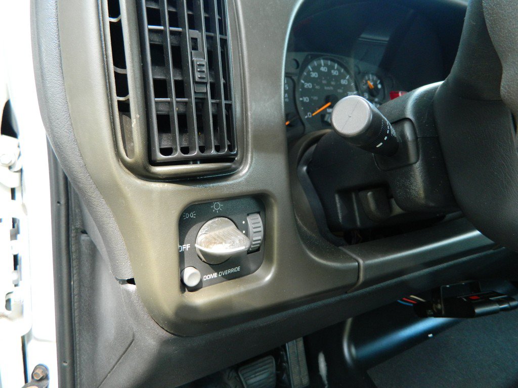 Used 2003 Chevrolet Kodiak C4500 2WD Regular Cab image 16