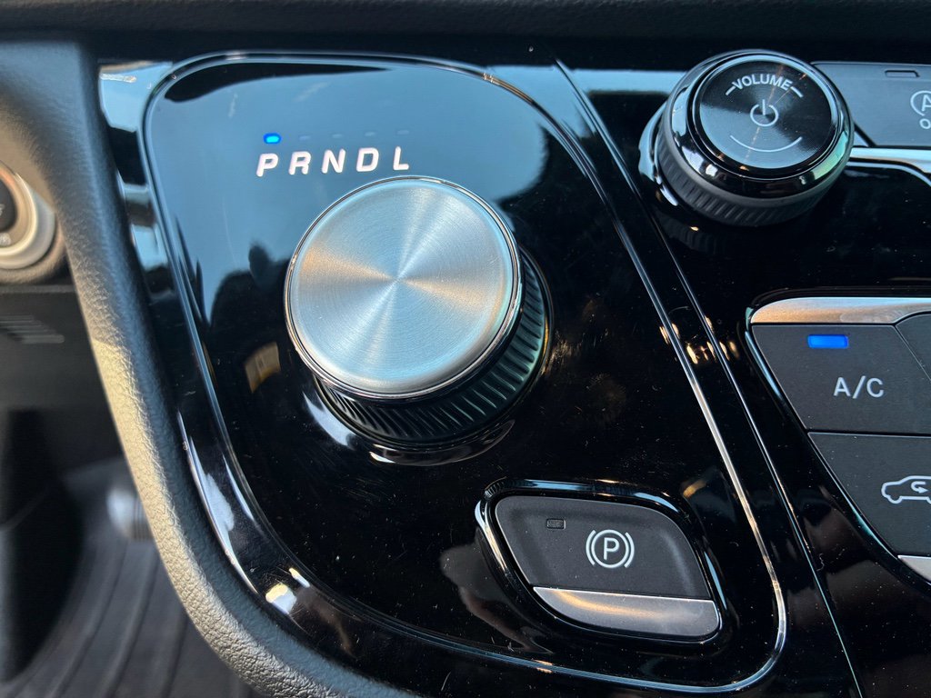 Used 2020 Chrysler Pacifica Touring-L Plus image 22