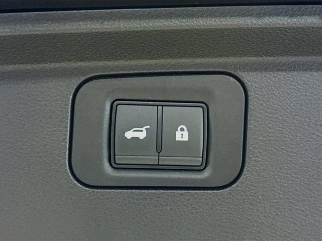 New 2026 Nissan Armada SL w/ Captain's Chari Seat Package image 24