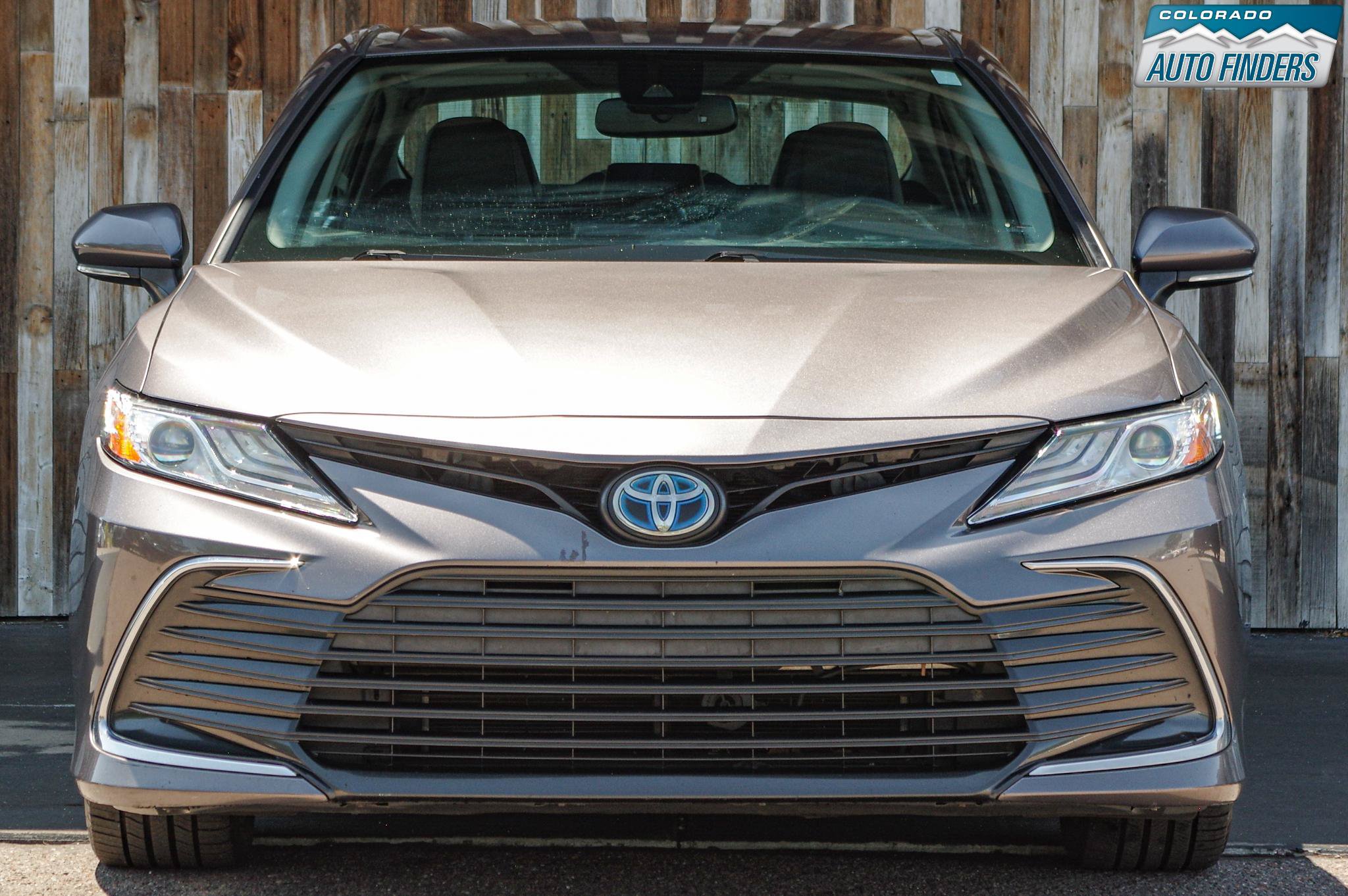 Used 2021 Toyota Camry XLE FWD image 6