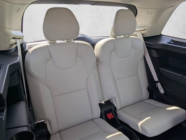Used 2025 Volvo XC90 B6 Plus w/ Protection Package Premier AWD/4WD image 20