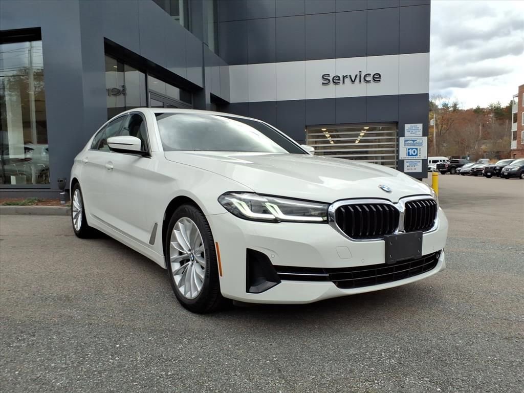 Used 2022 BMW 530i xDrive w/ Convenience Package image 3