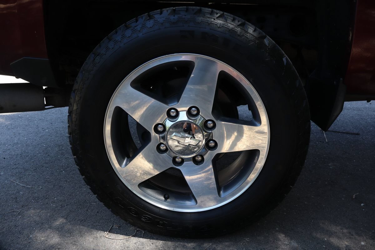 Used 2016 Chevrolet Silverado 2500 High Country w/ Duramax Plus Package AWD/4WD image 43