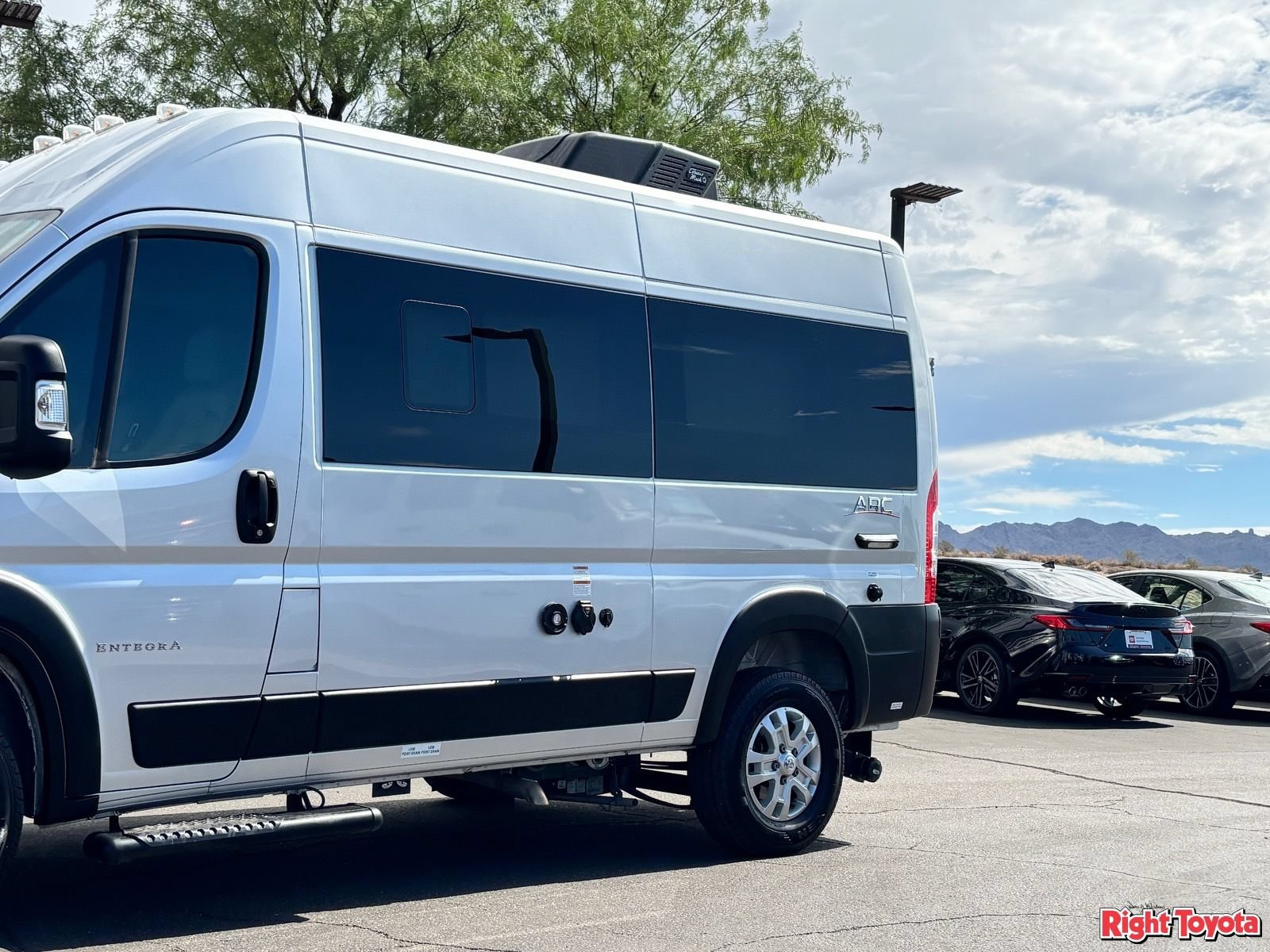 Used 2025 RAM ProMaster 1500 w/ Quick Order Package 22H SLT+ FWD image 9