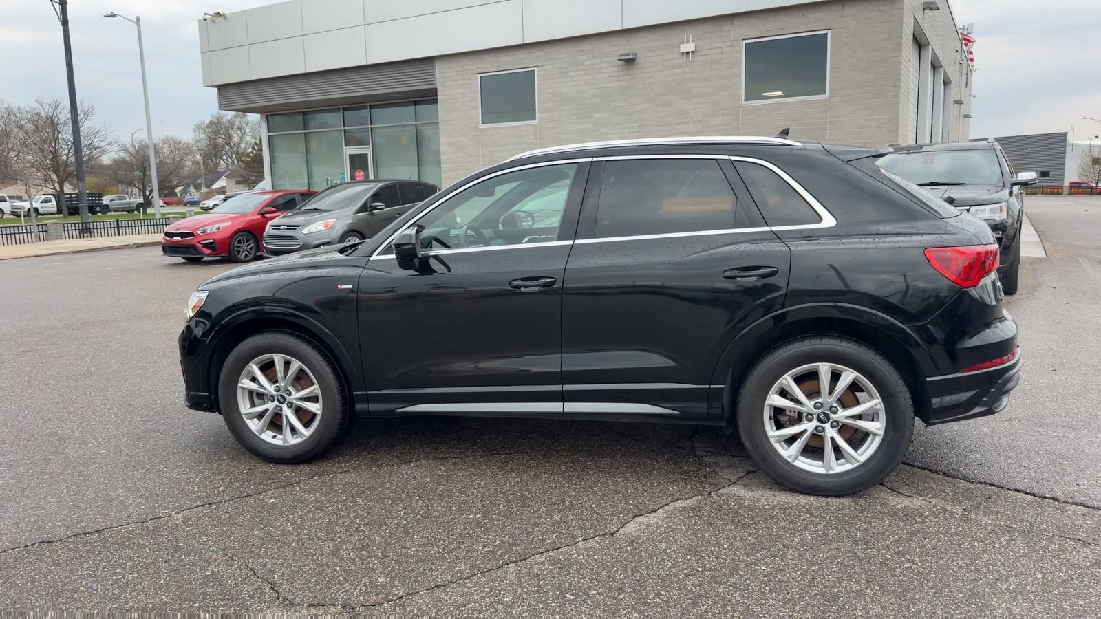 Used 2021 Audi Q3 2.0T Premium Plus w/ Premium Plus Package AWD/4WD image 7
