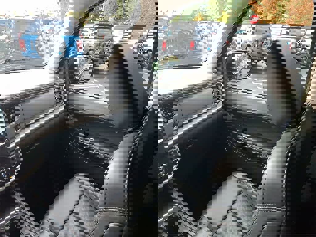 Used 2022 Ford Expedition Max XLT w/ Livery Package image 11