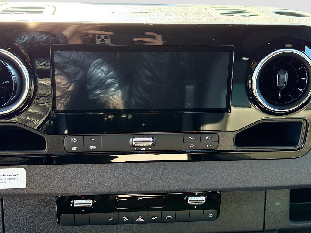 New 2026 Mercedes-Benz Sprinter 2500 image 13