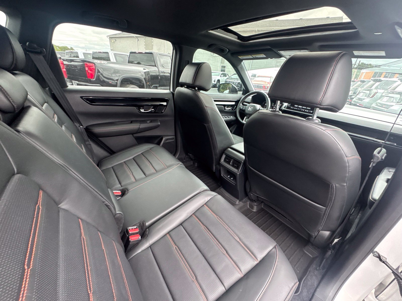 Used 2025 Honda CR-V Sport Touring image 32