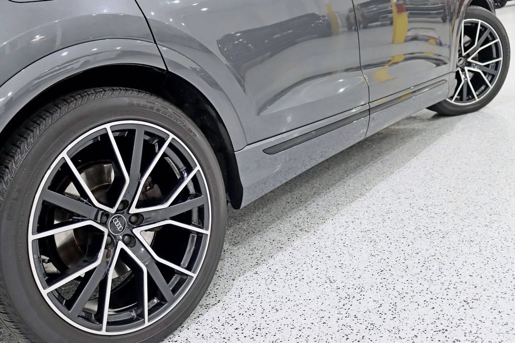Used 2022 Audi SQ8 Prestige AWD/4WD image 12
