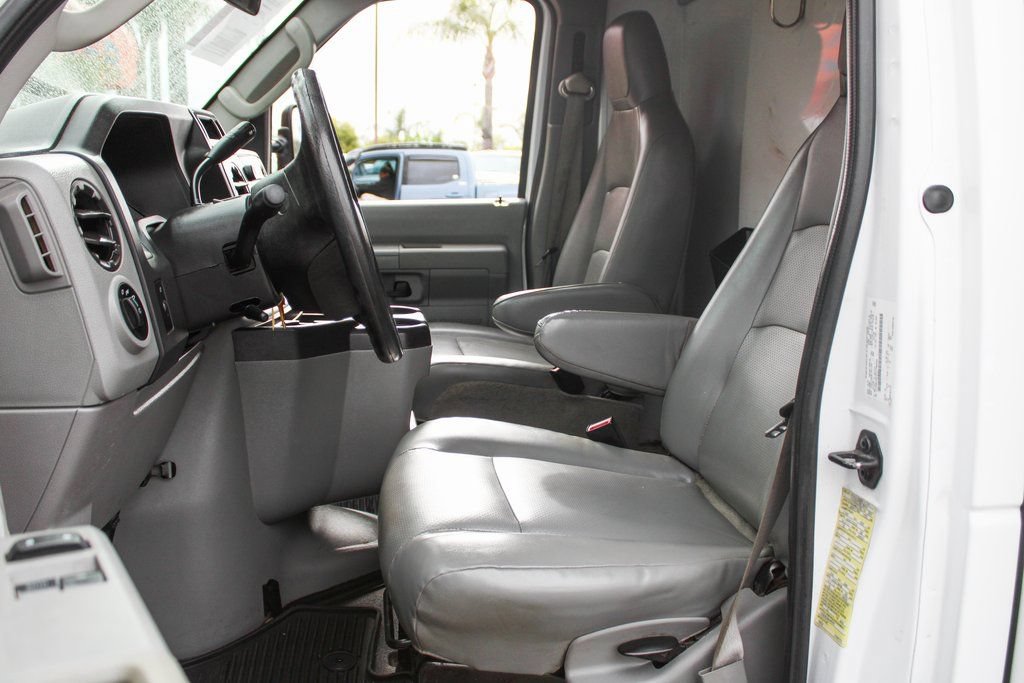 Used 2014 Ford E-350 and Econoline 350 Super Duty w/ Power Windows & Locks Group RWD image 18