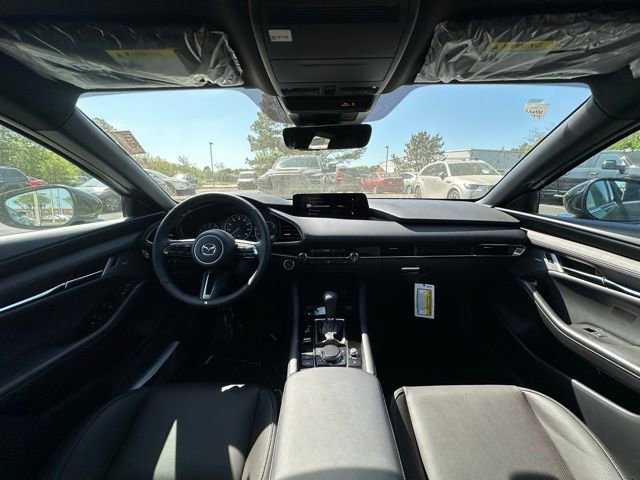 New 2026 MAZDA MAZDA3 Hatchback w/Premium Plus Pkg AWD/4WD image 2