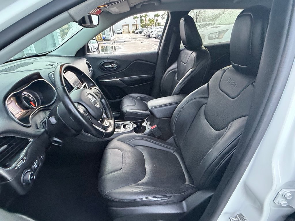Used 2020 Jeep Cherokee Limited AWD/4WD image 10