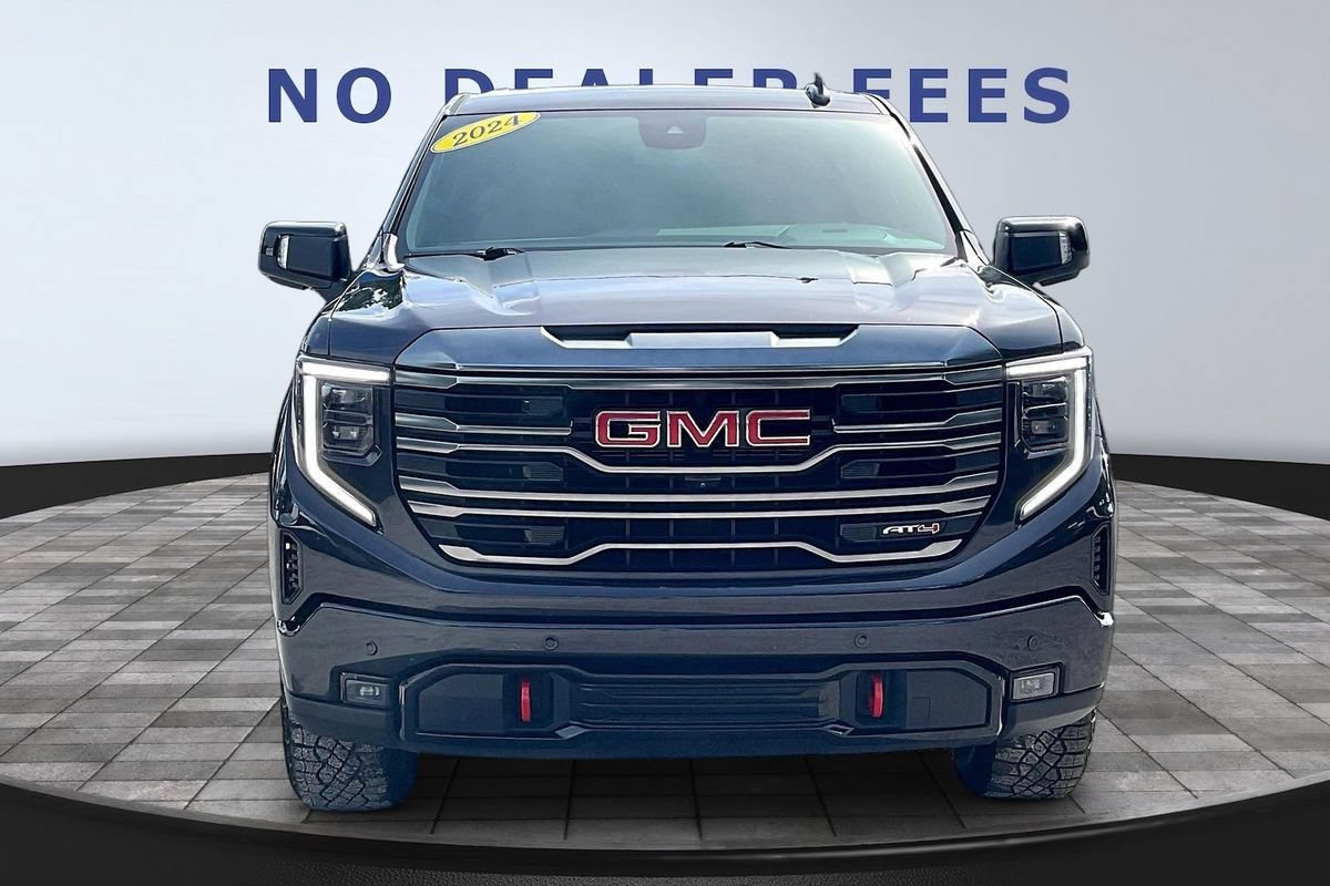 Used 2024 GMC Sierra 1500 AT4 AWD/4WD image 2