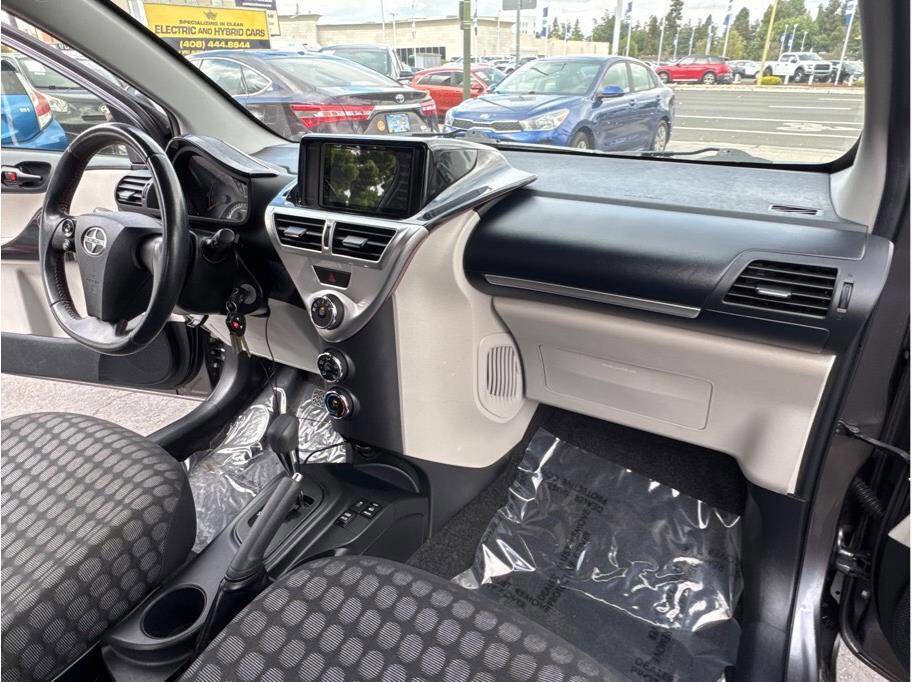 Used 2013 Scion iQ image 22