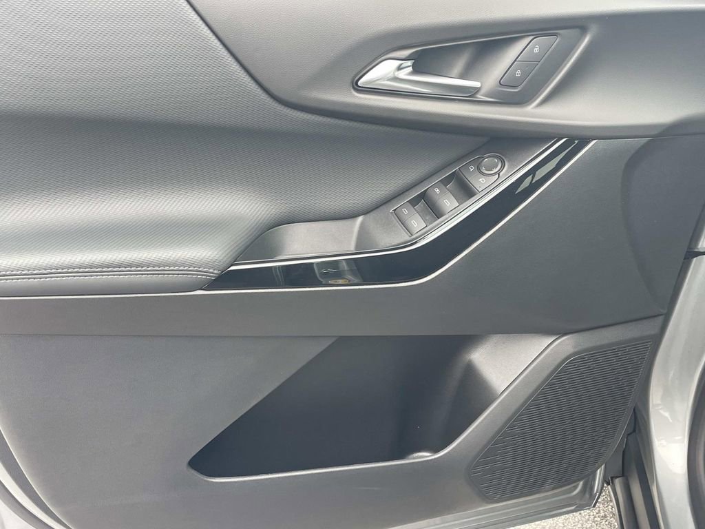 New 2026 Chevrolet Equinox LT FWD image 14