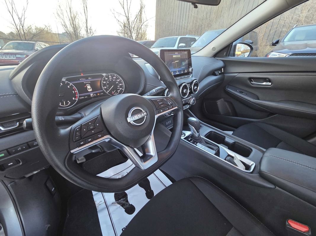 Used 2025 Nissan Sentra SV image 16